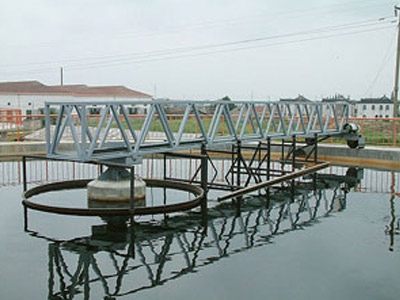 周邊傳動刮泥機